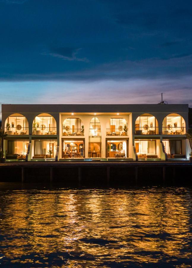 Tasana Bar And Luxury Resort Ko Lan Eksteriør bilde