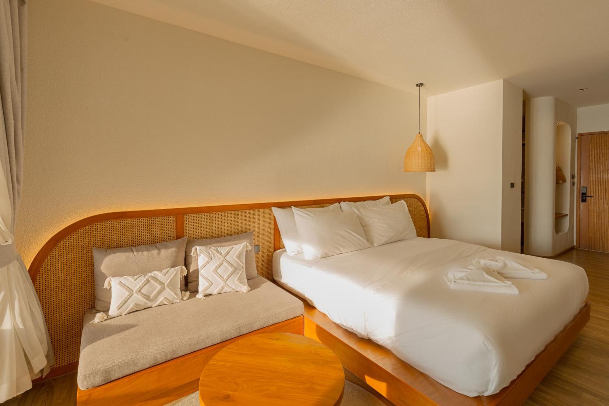 Tasana Bar And Luxury Resort Ko Lan Eksteriør bilde