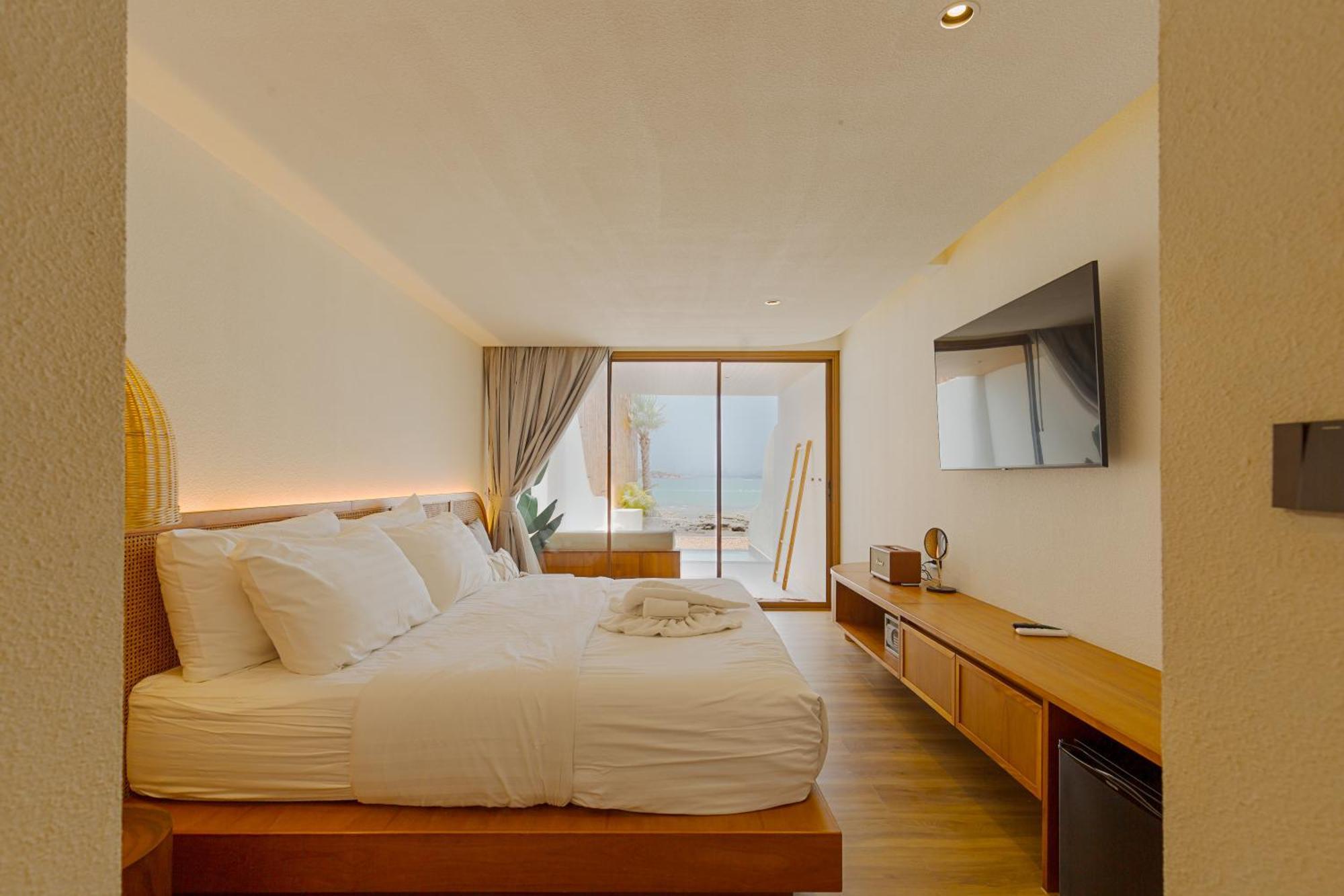 Tasana Bar And Luxury Resort Ko Lan Eksteriør bilde