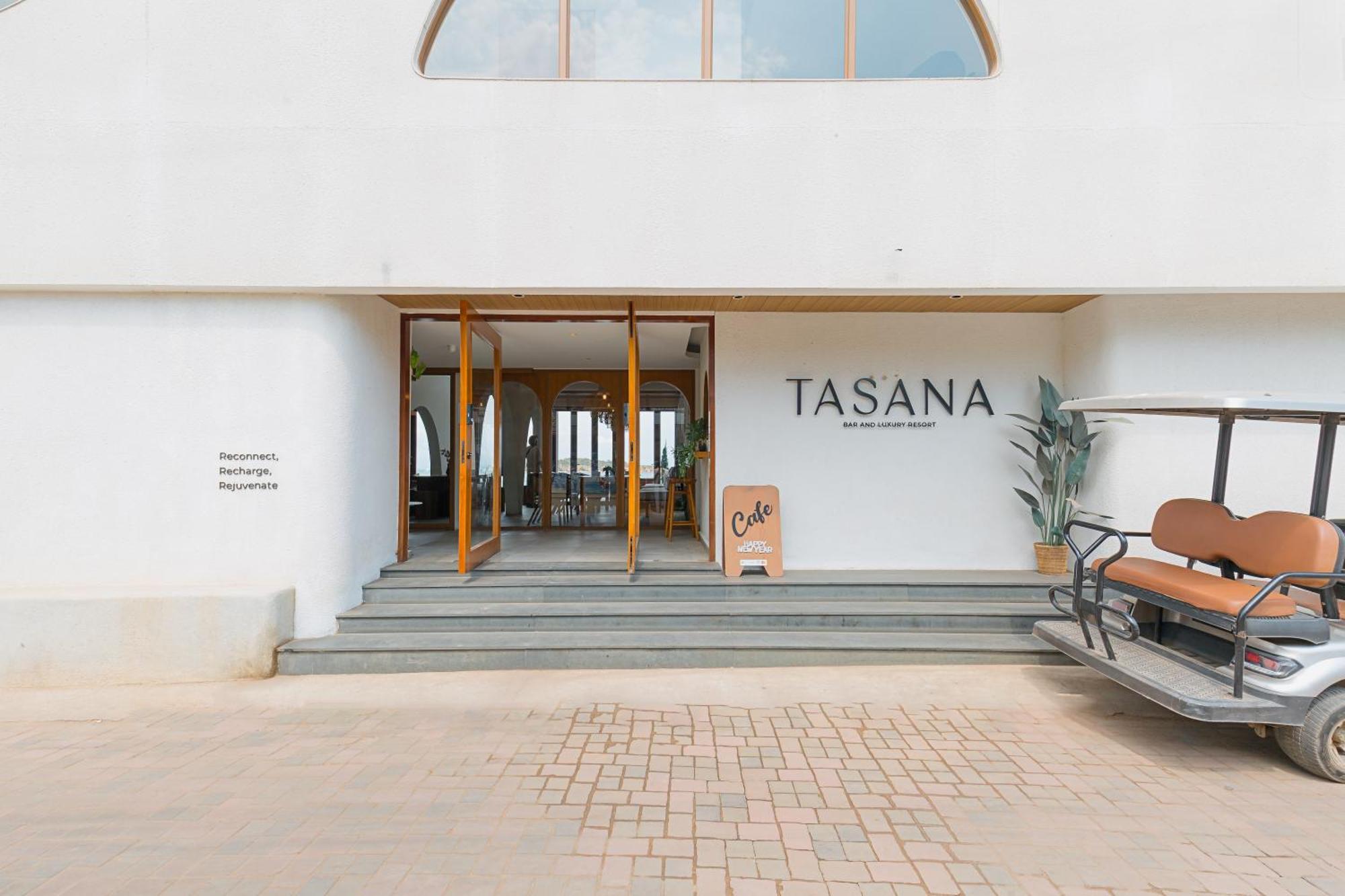 Tasana Bar And Luxury Resort Ko Lan Eksteriør bilde