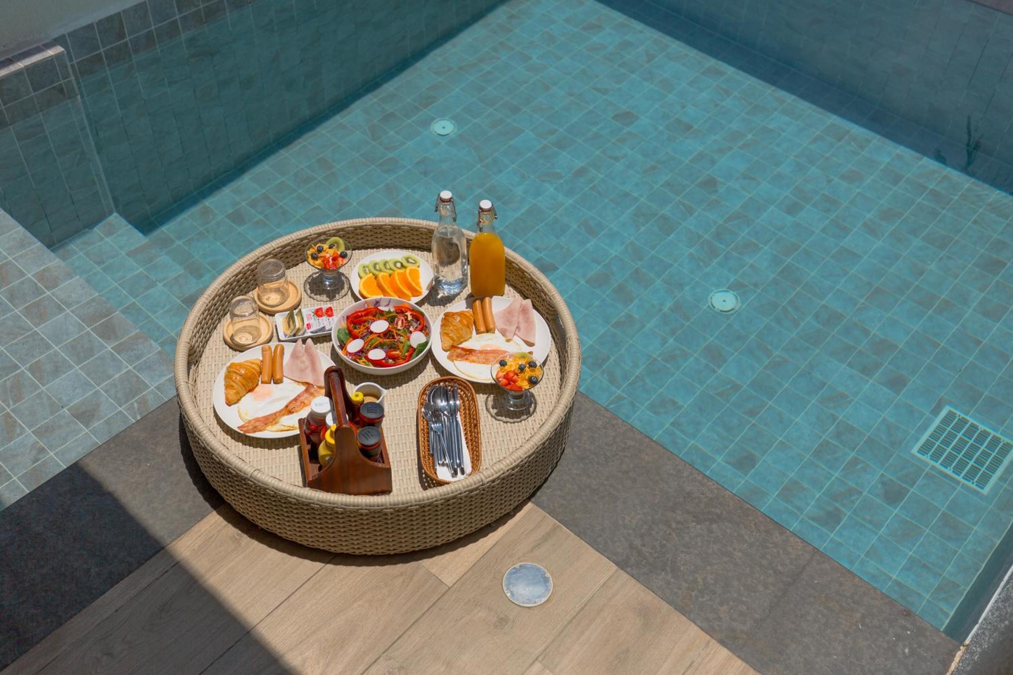 Tasana Bar And Luxury Resort Ko Lan Eksteriør bilde